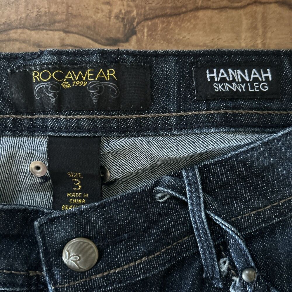 Vintage Rocawear Women’s Size 3 Hannah Skinny‎ Leg Embroidered Denim Jeans 28x23 - Picture 4 of 6